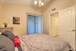 Apartment (2 Bedrooms) | Interior - Gilbert Townhome w/ Easy Access to Phoenix! (Gilbert)