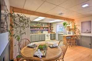 Dining - Dog-friendly Noxon Retreat w/ Pond Access! (Noxon)