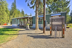 Exterior - Dog-friendly Noxon Retreat w/ Pond Access! (Noxon)