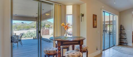 House (4 Bedrooms) | Interior