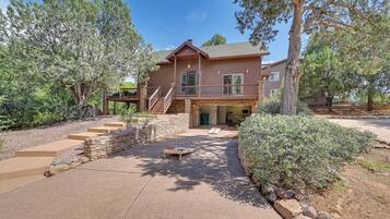 House (3 Bedrooms) | Front of property