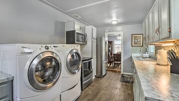 Nhà (3 Bedrooms) | Nội thất