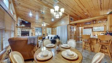 House (1 Bedroom) | Interior