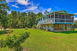 Exterior - New! Lakefront Pass Christian Bungalow w/ Views! (Pass Christian)