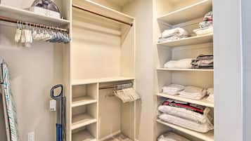 Cottage (1 Bedroom) | Interior