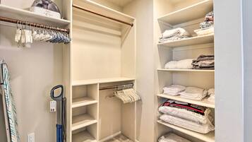 Cottage (1 Bedroom) | Interior