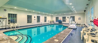 Michigan Condo: Heated Indoor Community Pool!