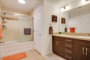 Apartment (2 Bedrooms) | Interior - Mid-century Modern Phoenix Condo, Walk to High St! (Phoenix)