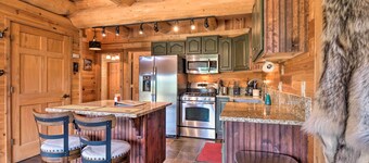 Chic Fairplay Cabin With Deck & Mountain Views!