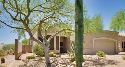 Walk to Trails: Mtn-view Mesa Getaway w/ Gril