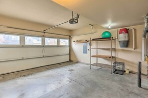 House (4 Bedrooms) | Interior - Welcoming Bend Home < 4 Mi to Pilot Butte! (Bend)