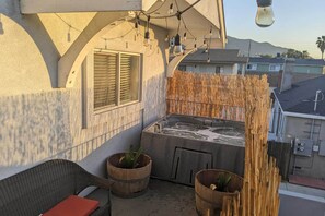 House (3 Bedrooms) | Interior - 5 Mi to Universal Studios: Family Gem w/ Hot Tub! (Burbank)