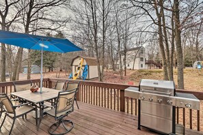 Interior - Walk to Pool & Lake: Albrightsville Vacation Home! (Albrightsville)