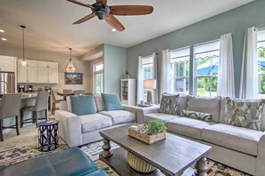 Interior - 5 Mi to Bethany Beach: Chic Home w/ Grill! (Ocean View)