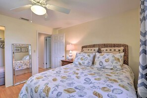 House (2 Bedrooms) | Interior - Single-story Home: Walk to Beach, Pier & River (Ormond Beach)