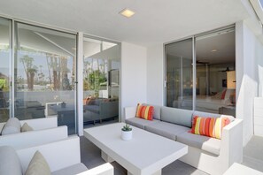 Interior - Pool Access: Mtn-view Palm Springs Condo! (Palm Springs)