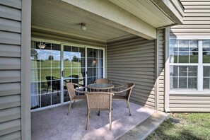 Apartment (2 Bedrooms) | Interior - Holiday Hills Resort Condo w/ Hot Tub Access (Branson)