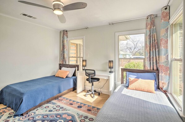 2 bedrooms, iron/ironing board, bed sheets