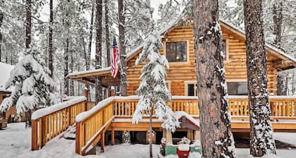 Furnished Deck: Cabin in Coconino National Forest