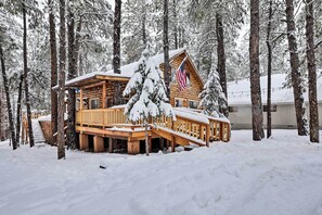 House (3 Bedrooms) | Interior - Furnished Deck: Cabin in Coconino National Forest (Munds Park)