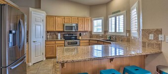 Temp-controlled Pool: Lake Havasu Escape, Mtn View