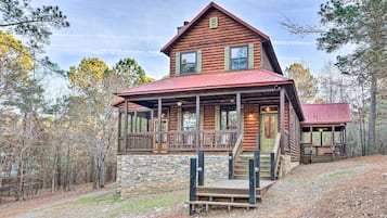 House (3 Bedrooms) | Front of property