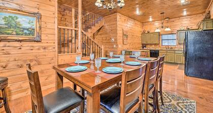 Broken Bow Cabin w/ Deck, Hot Tub & Fire Pit!