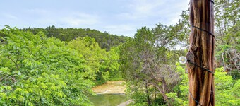 'cedar Falls Cabin 5': 1/2 Mile to Turner Falls