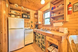 House (1 Bedroom) | Interior - 'cedar Falls Cabin 5': 1/2 Mile to Turner Falls (Davis)