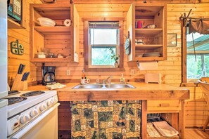 House (1 Bedroom) | Interior - 'cedar Falls Cabin 5': 1/2 Mile to Turner Falls (Davis)