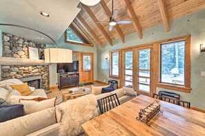 Hús (2 Bedrooms) | Að innan