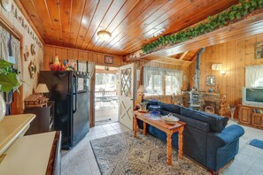 House (1 Bedroom) | Interior