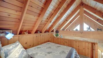 House (1 Bedroom) | Interior