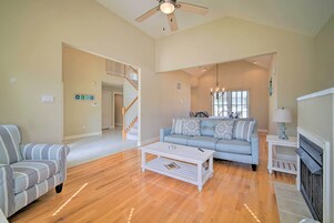 House (5 Bedrooms) | Interior