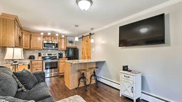 Apartment (0 Bedroom) | Interior