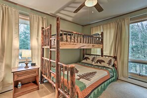 House (3 Bedrooms) | 3 bedrooms, laptop workspace, iron/ironing board, bed sheets - Blakeslee Hideaway w/ Lake Access: 3 Mi to Ski! (Blakeslee)