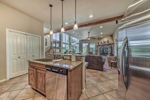 Hus (4 Bedrooms) | Interiør