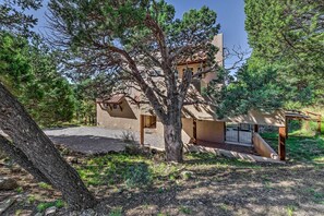 House (4 Bedrooms) | Interior - Scenic Ruidoso Home w/ Large Deck + Hot Tub! (Ruidoso)