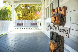 Interior - Family Home w/ Porch & Center Hill Lake Views! (Baxter)