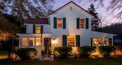 3-acre Lodge w/ Snowmobile & Four-wheeling Trails