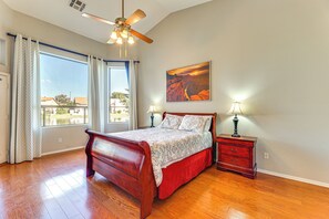 Interior - Private Patio & Grill: Lakefront Chandler Home (Chandler)