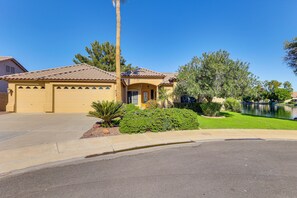 Interior - Private Patio & Grill: Lakefront Chandler Home (Chandler)