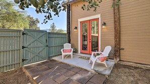 Terrace/patio - 'G' Private Gate House on an Equestrian Estate! (Tucson)