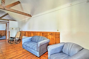 House (1 Bedroom) | Interior