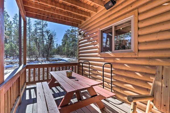 House (3 Bedrooms) | Interior - Hike, Fish, Golf & Ski: High Country Log Cabin! (Pinetop)
