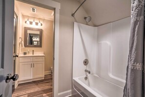 House (4 Bedrooms) | Interior - Scenic Mtn Retreat w/ Wooded Backyard + Fire Pit! (Chattanooga)