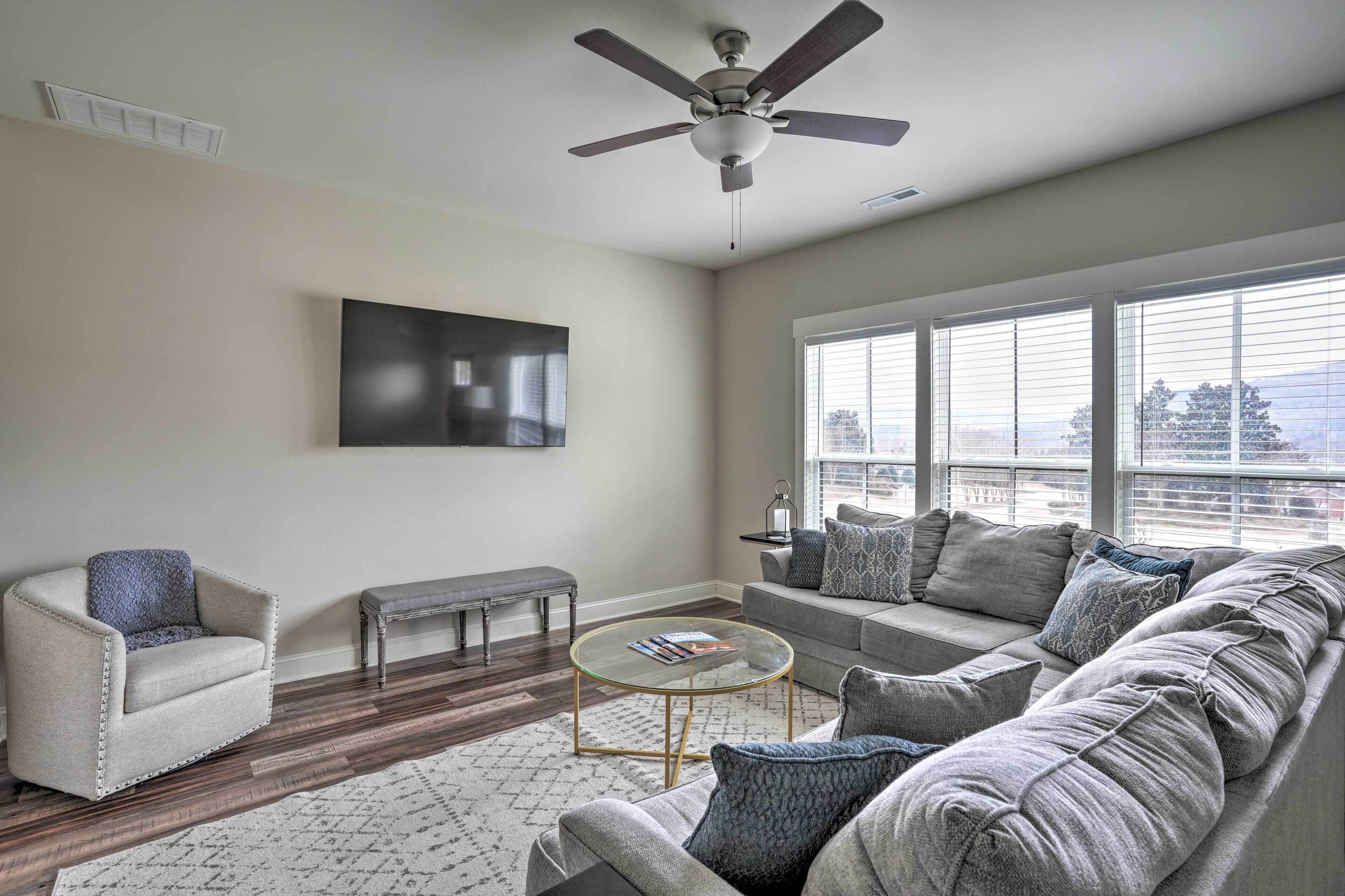 House (4 Bedrooms) | Interior