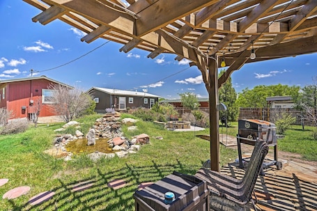 Apartamento (0 Bedroom) | Interior. Quaint Garden City Studio w/ Hot Tub: Pets Welcome