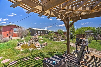 Quaint Garden City Studio w/ Hot Tub: Pets Welcome