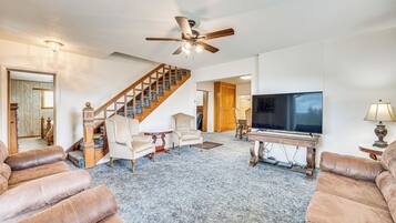 Casa (5 Bedrooms) | Área de sala de estar